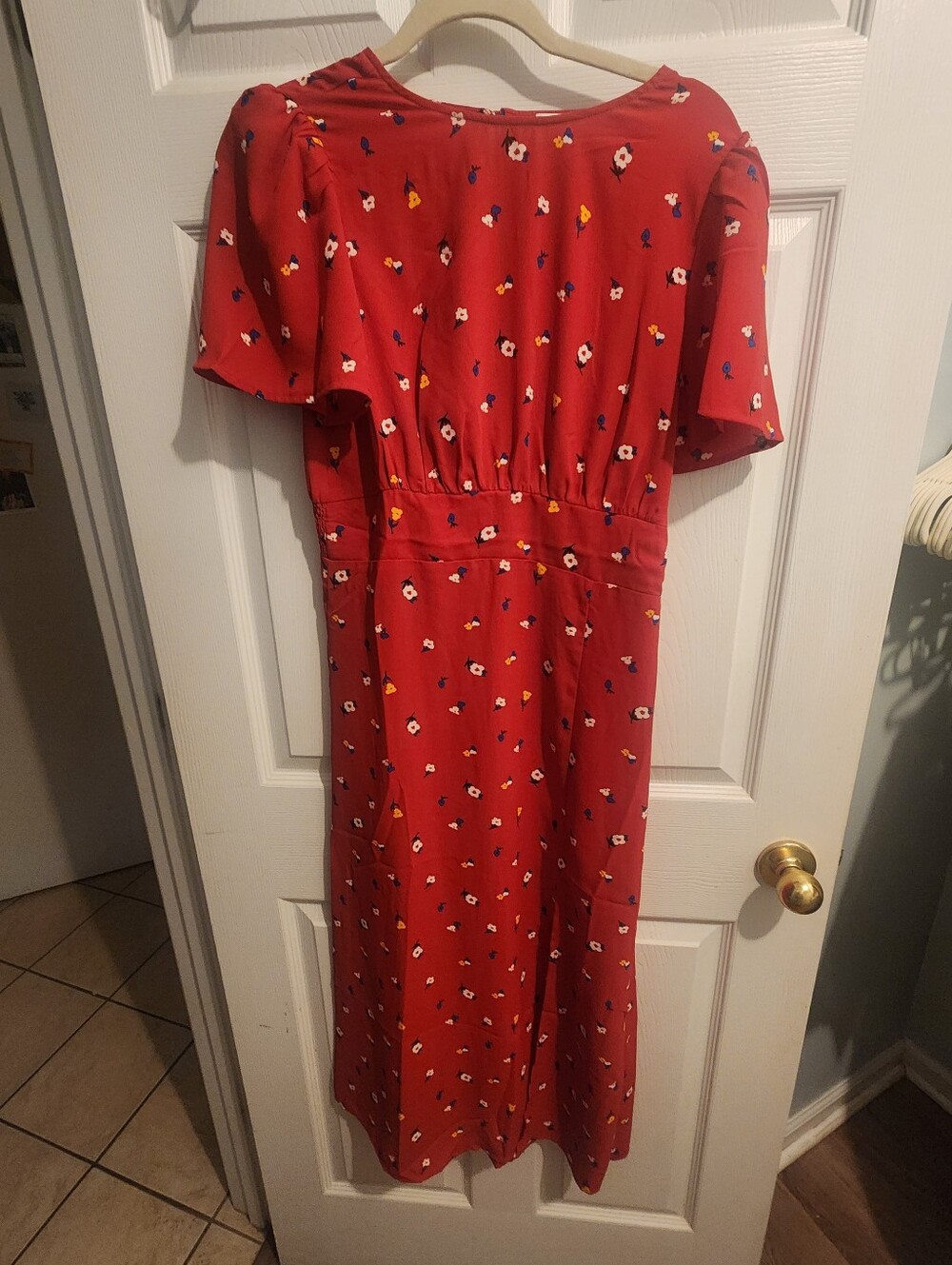 Sugar Lips Sheath Red with Dainty Flowers